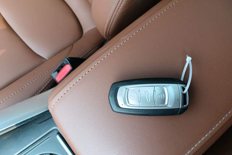 Used Geely Auto Emgrand X7 Sport 2021 1.8TD DCT Two-Wheel Drive Asian Games Edition
