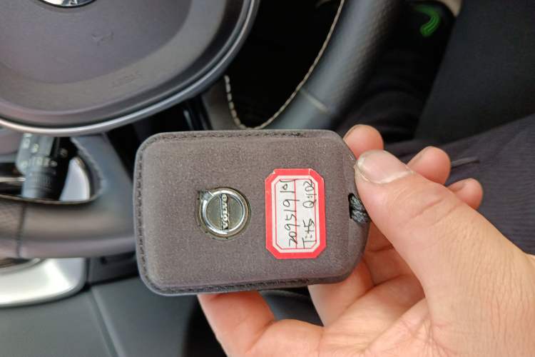 Used Volvo XC60 2019 T5 4x4 Zhiyuan Sport Edition China V Standard