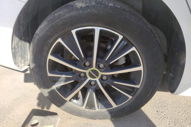 Used Roewe i5 2021 1.5L Manual Diamond Edition
