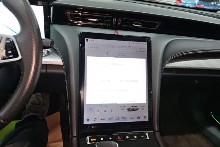 Used Hongqi H5 2024 2.0T Automatic Smart Connect Flagship Edition
