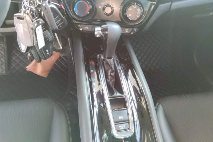 Used Honda Vezel 2020 1.5L CVT Pioneer Edition