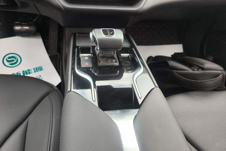 Used Hongqi E-QM5 2023 Revised Version Basic Travel Edition
