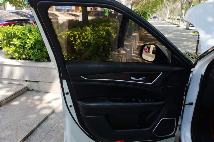 Used Honda Avancier 2017 240TURBO Two-Wheel Drive Luxury Edition