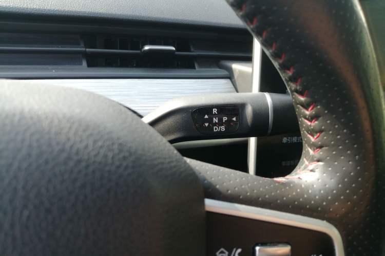 Used NETA V 2022 Chao 300 Lite Ternary Lithium