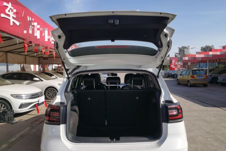 Used Volkswagen Tacqua 2023 200TSI DSG Joy-Connect Edition
