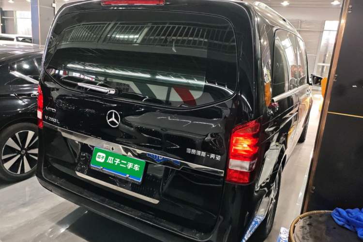 Used Mercedes-Benz Vito 2021 2.0T Elite Version 7 Seats
