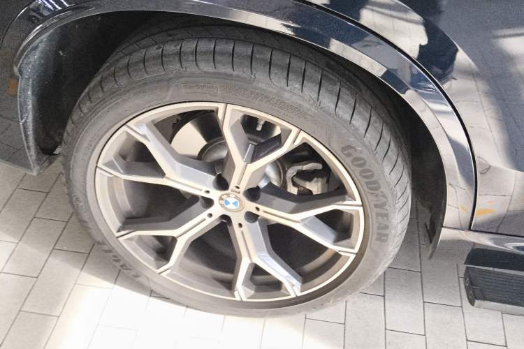 Used BMW X5 2023 xDrive 30Li Luxury M Sport Night Edition Package
