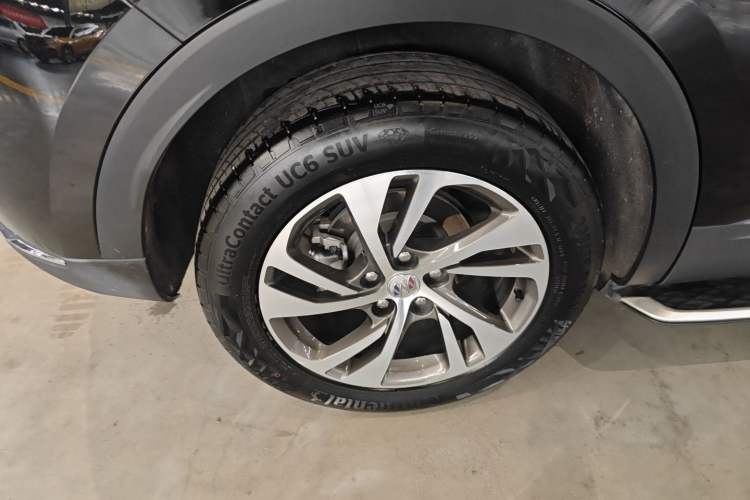 Used Buick Envision 2023 Encore S 552T Two-Wheel Drive Luxury Model
