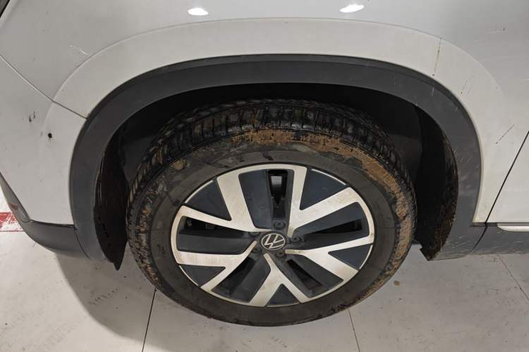 Used Volkswagen Tayron 2023 300TSI Two-Wheel-Drive Luxury Plus Advanced Edition