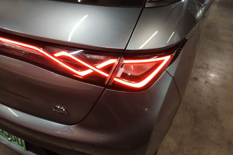 Used BYD Dolphin 2023 420 km Fashion Edition
