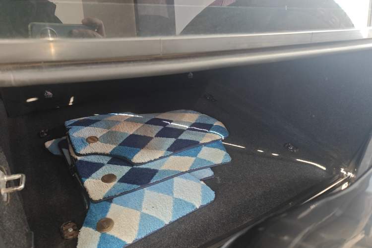 Used  BJ40 2016 40L 2.3T Automatic All-Wheel Drive Premium Edition
