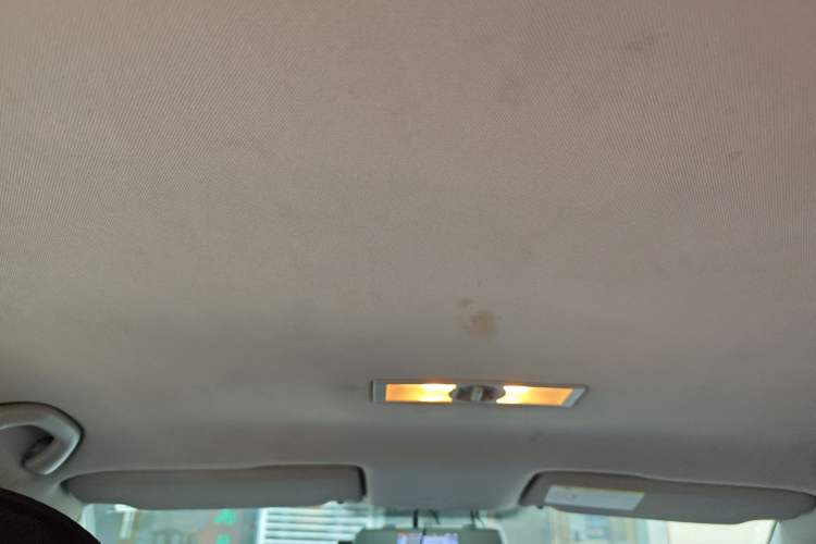 Used Volkswagen Lavida 2013 Revised Classic 1.6L Automatic Fashion Edition