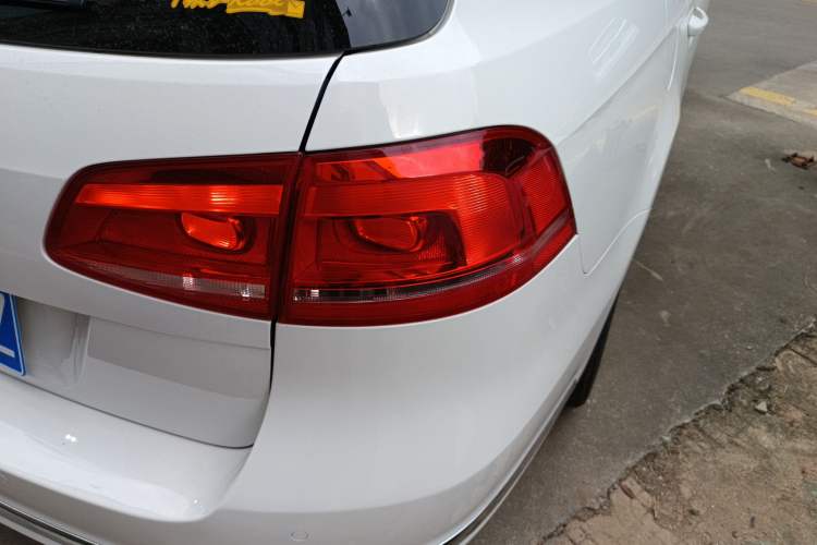 Used Volkswagen Magotan 2012 Travel Edition 2.0 TSI Comfort Version
