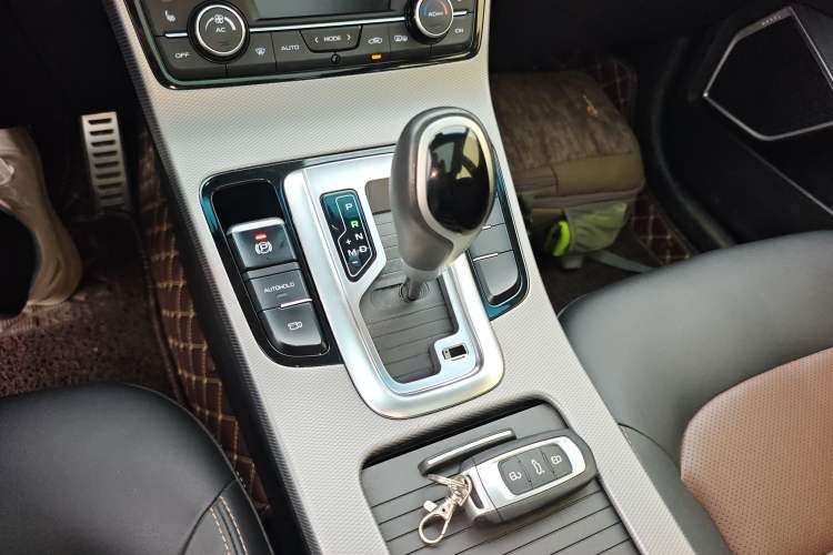 Used Geely Auto Emgrand GS 2018 Lingchao Edition 1.4T Automatic ZhenShang Smart Connectivity Model
