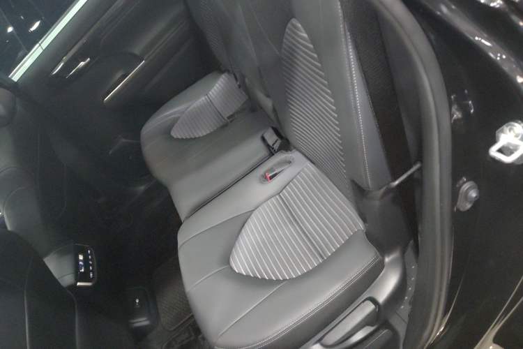 Used Toyota Crown Land Cruiser 2023 2.5L HEV Four-Wheel Drive Prestige Edition
