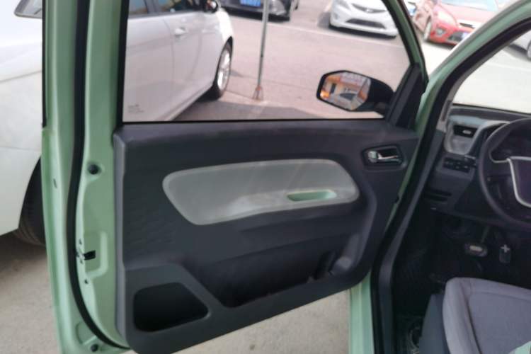 Used Wuling Hongguang MINIEV 2021 Macaron Premium Model – Lithium Iron Phosphate
