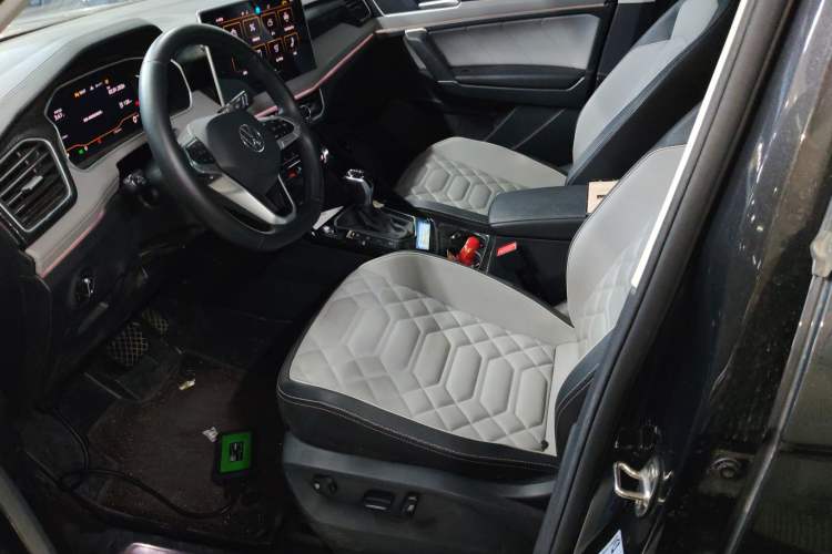 Used Volkswagen Tayron 2023 300TSI Two-Wheel-Drive Luxury Plus Advanced Edition