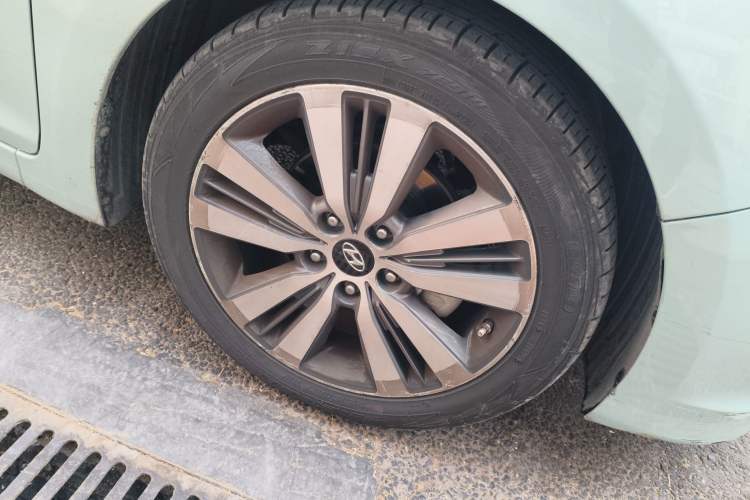 Used Hyundai Mistra 2014 2.0L Automatic Flagship TOP
