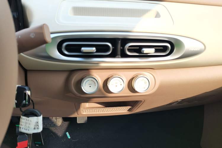 Used Wuling Hongguang MINIEV 2025 Four-Door Version Advanced Edition