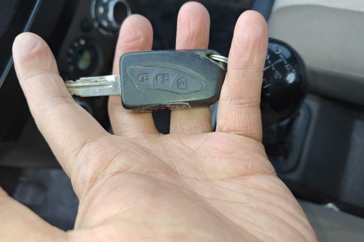 Used Dongfeng Xiaokang C31 2022 1.6L C31S LV0 SFG16
