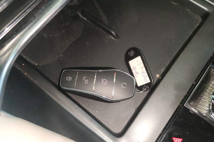 Used BYD Song PLUS New Energy 2025 DM-i 112KM Prestige Model
