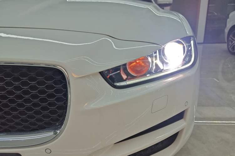 Used Jaguar XEL 2019 2.0T 200 PS Deluxe Edition
