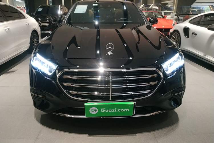 Used Mercedes-Benz E-Class 2024 E 300 L Luxury Model
