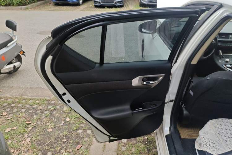 Used Lexus CT 2014 CT200h Elite Edition Monochrome
