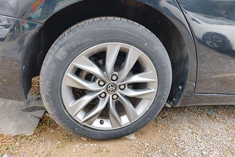 Used Toyota Avalon 2019 2.0L Ambition Edition China VI