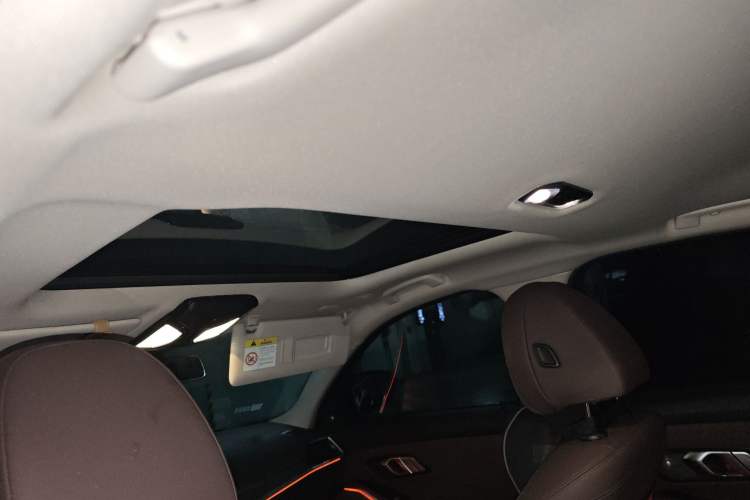 Used BMW 3 Series 2021 325i M Sport Night Edition package
