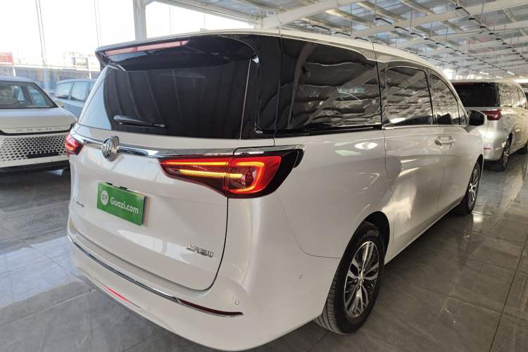 Used Buick GL8 2022 ES Landtrek 653T Luxury Edition
