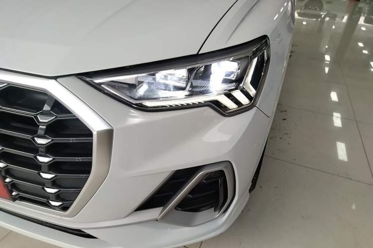 Used Audi Q3 2023 35 TFSI Progressive Dynamic Edition (1.4T)