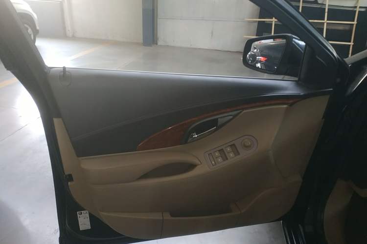 Used Buick LaCrosse 2012 2.4L SIDI Elegant Edition
