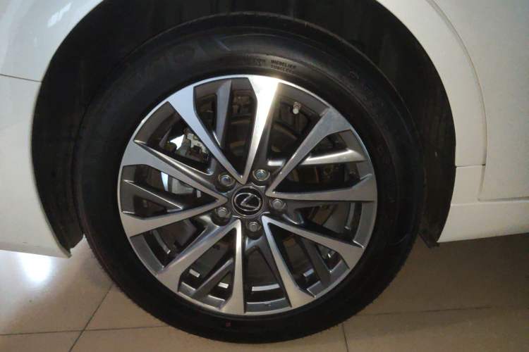 Used Lexus ES 2023 200 Excellence Edition