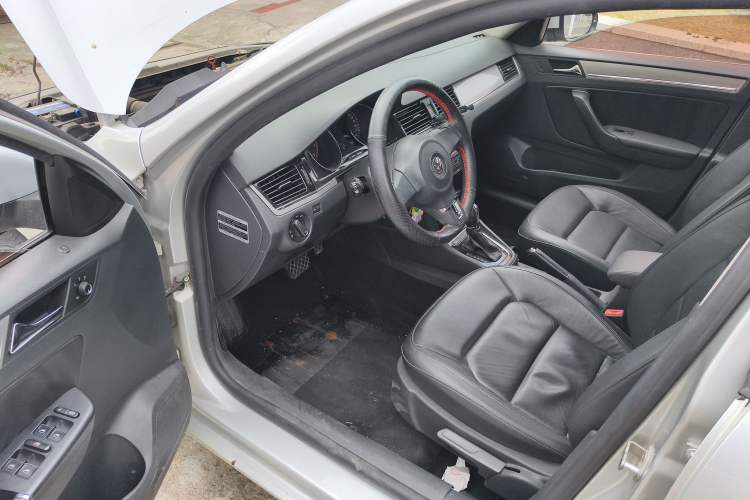 Used Volkswagen Bora 2013 1.6L Automatic Comfort Model
