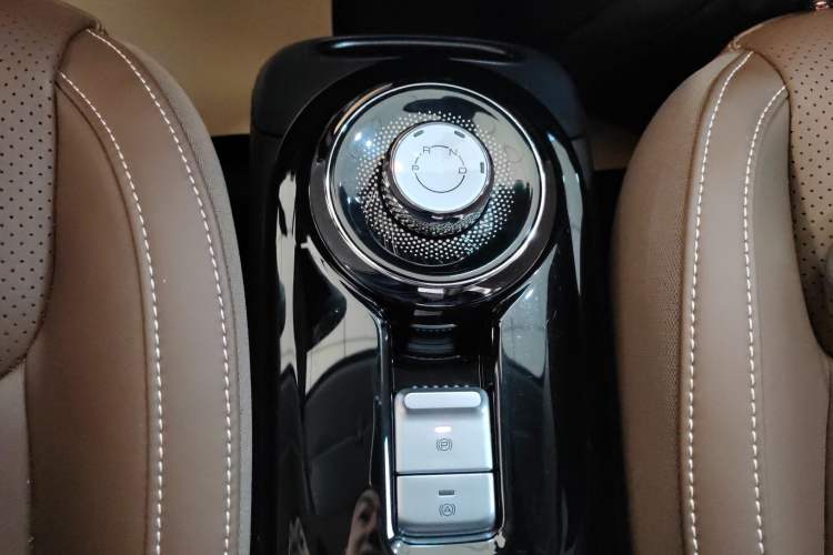 Used Wuling Bingo 2023 333 km Lingxi Connected+ Version
