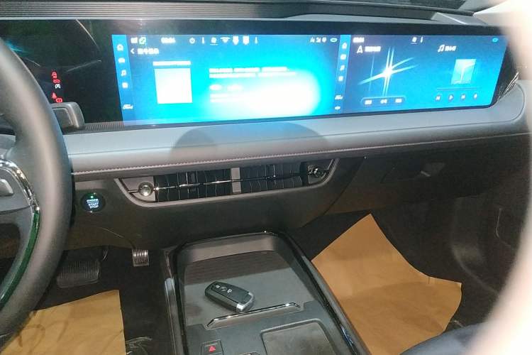 Used Ford Mondeo 2023 EcoBoost 245 Luxury Model
