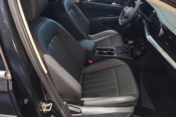 Used Volkswagen Passat 2024 280TSI Business Edition
