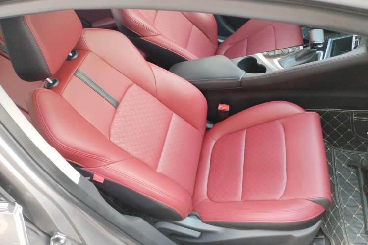 Used Changan Eado 2020 PLUS Blue Whale NE 1.4T GDI DCT Flagship Model
