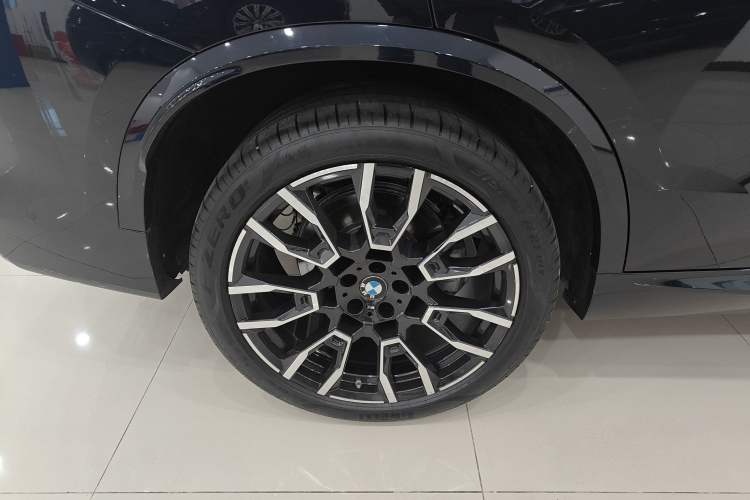 Used BMW X5 2023 xDrive 40Li M Sport Night Edition Package
