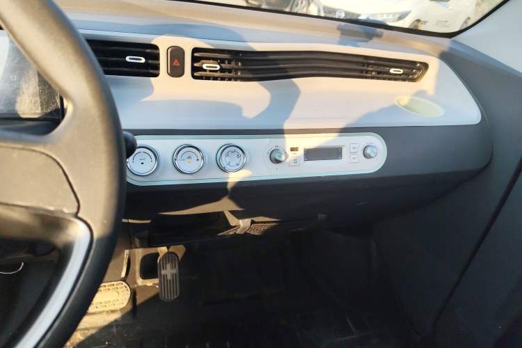 Used Wuling Hongguang MINIEV 2021 Macaron Premium Model – Lithium Iron Phosphate
