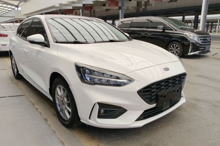 Used Ford Focus 2021 Hatchback EcoBoost 180 Automatic Titanium Edition
