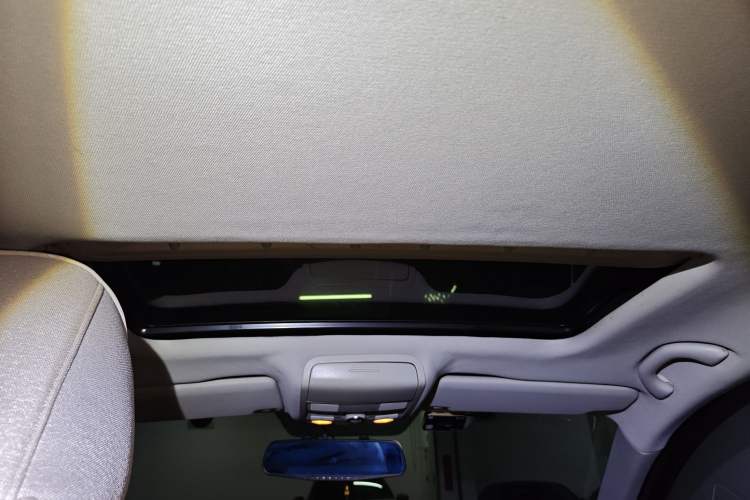 Used Volkswagen Sagitar 2012 1.4TSI Automatic Fashion Edition
