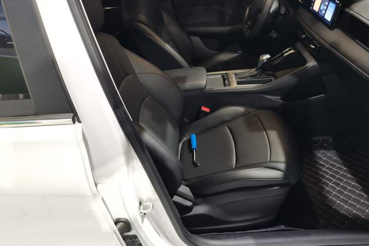 Used Roewe i5 2023 1.5L CVT Luxury Edition
