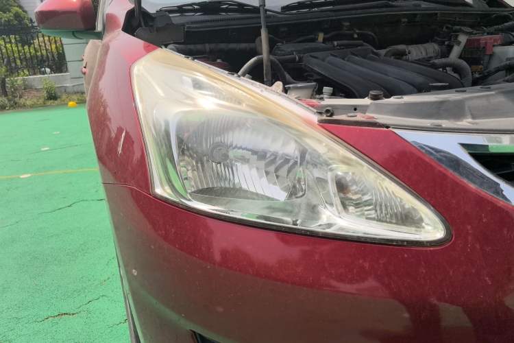 Used Nissan Tiida 2011 1.6L CVT Comfort Model
