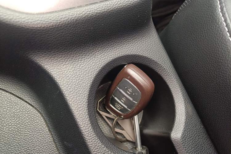 Used Hyundai ix25 2017 1.6L Automatic Smart Version
