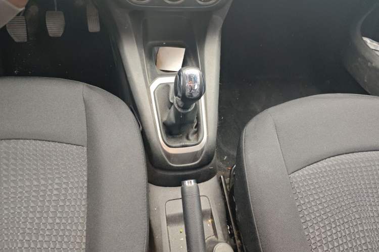 Used Peugeot 301 2014 1.6L Manual Comfort Edition