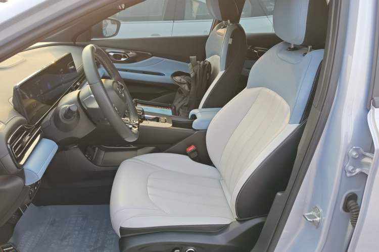 Used GAC Trumpchi EMPOW 2023 Shadow Leopard H Smart Hybrid Edition
