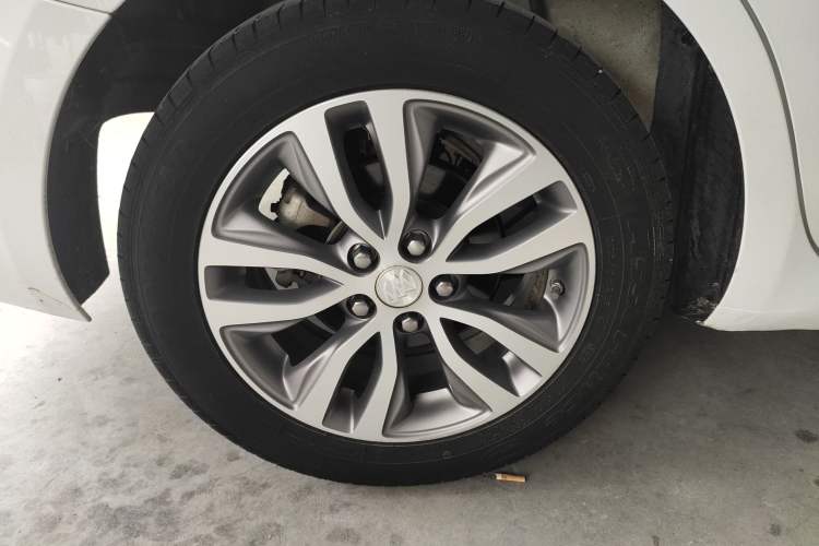 Used Buick GT 2018 18T Automatic Elite Model