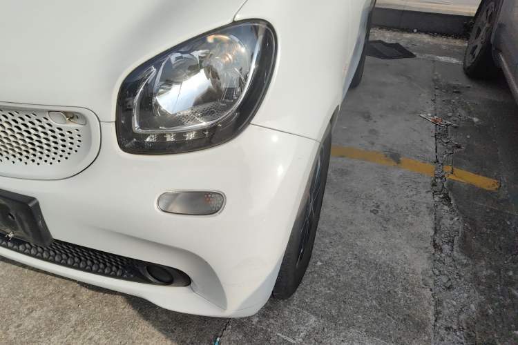 Used  fortwo 2015 1.0L 52 kW Hardtop Passion Edition
